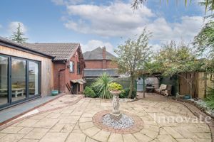 Photo 24- click for photo gallery